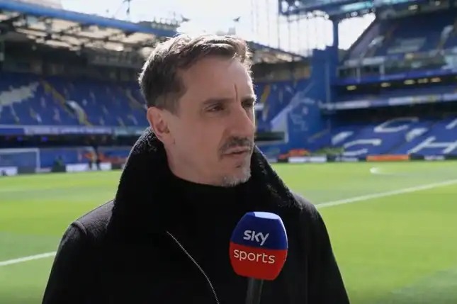 Neville muốn Arsenal tin vào bản thân thay vì chịu sức ép vì những gì đang xảy ra.